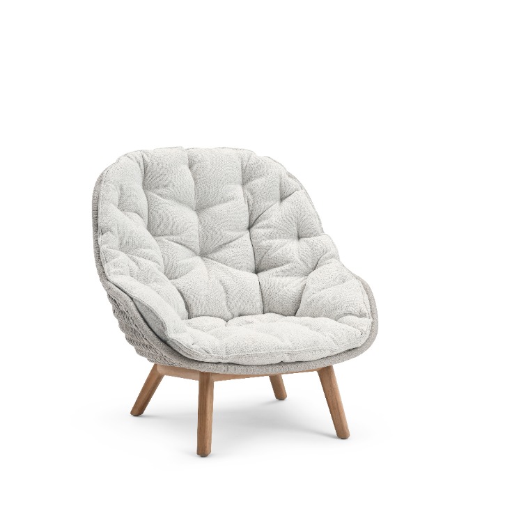 Sandua High Back Lounge Chair