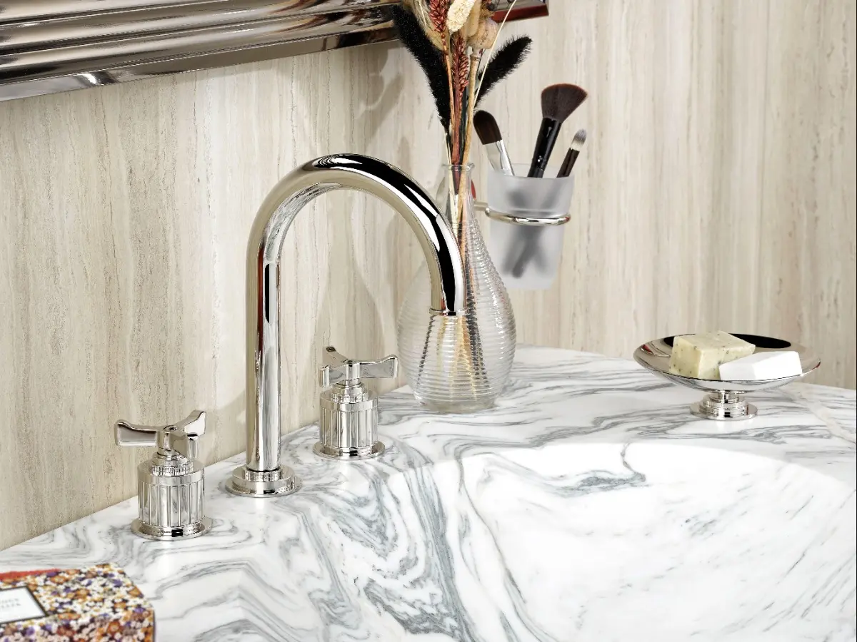 HAMPTONS - 3-hole basin mixer