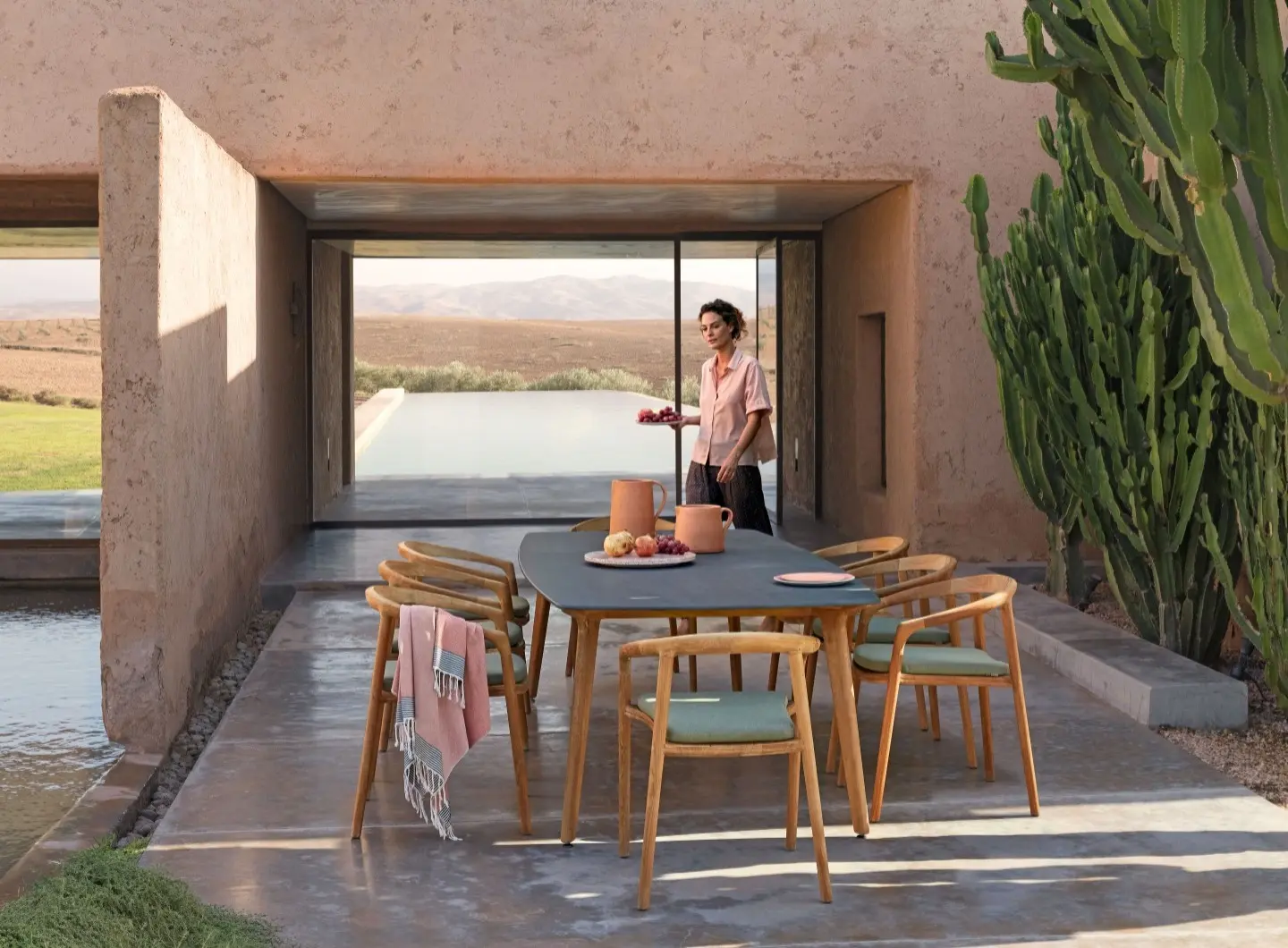 Solid Dining Chair