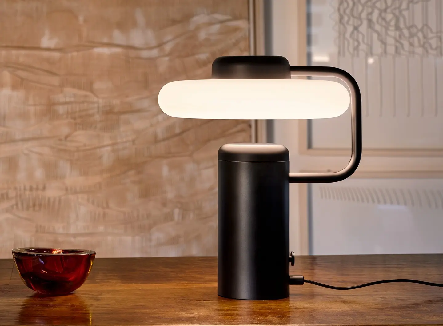 KDLN_Tratto Table black