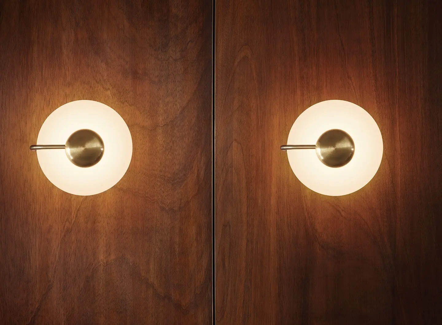 KDLN_Tratto Wall brass