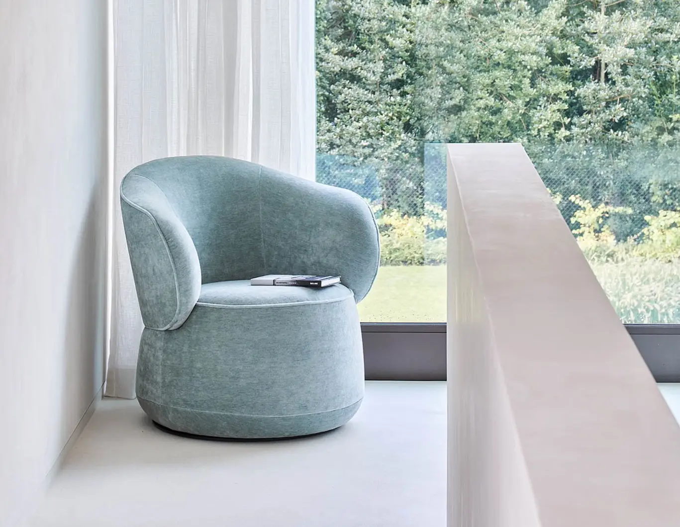BW Group - NIMBO Armchair 