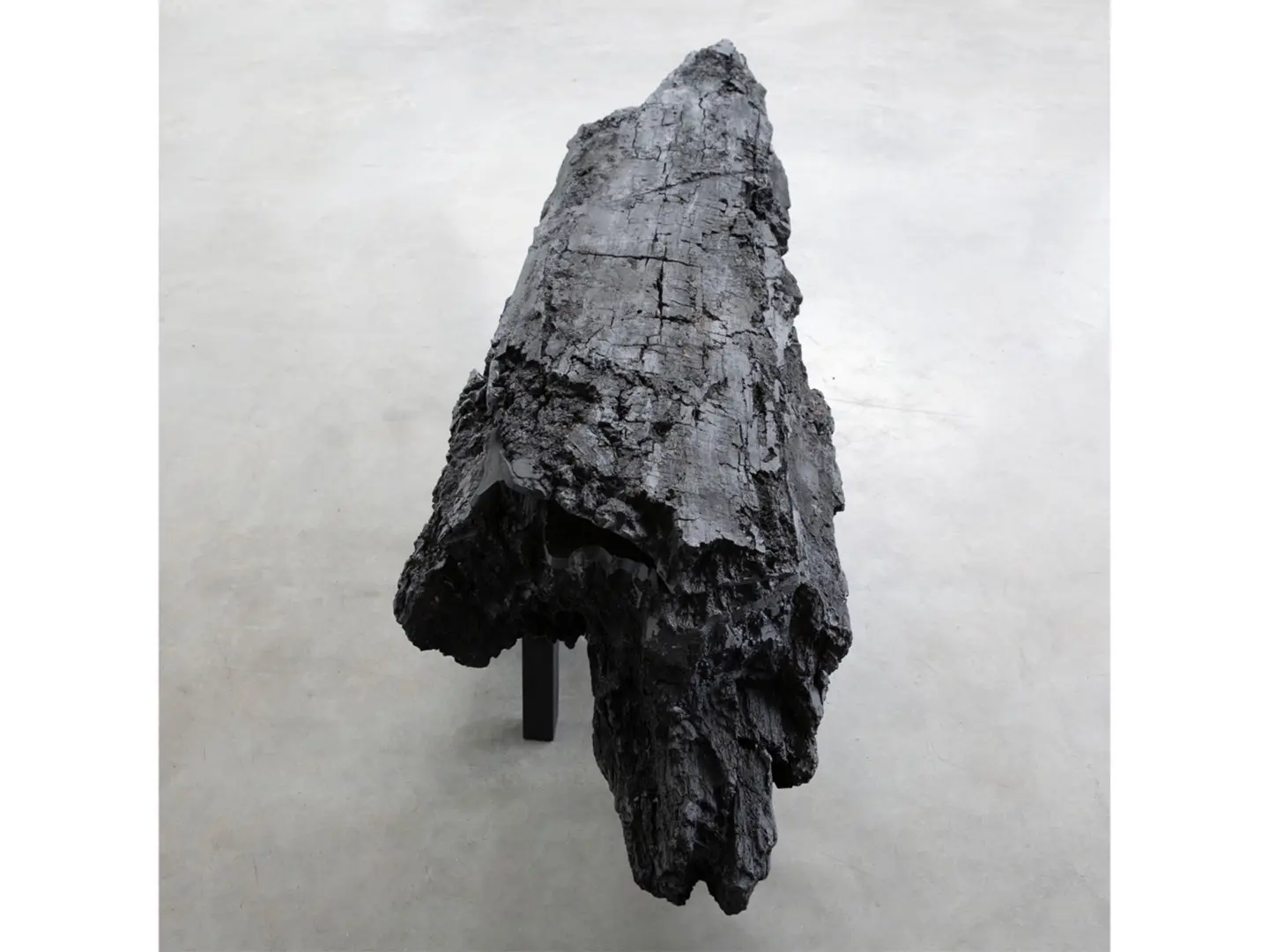 Foto_singola_Carbon_Black.jpg