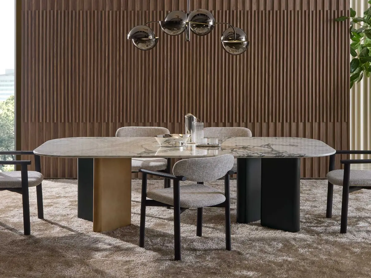 img035_Onno_Dining_Table.jpg