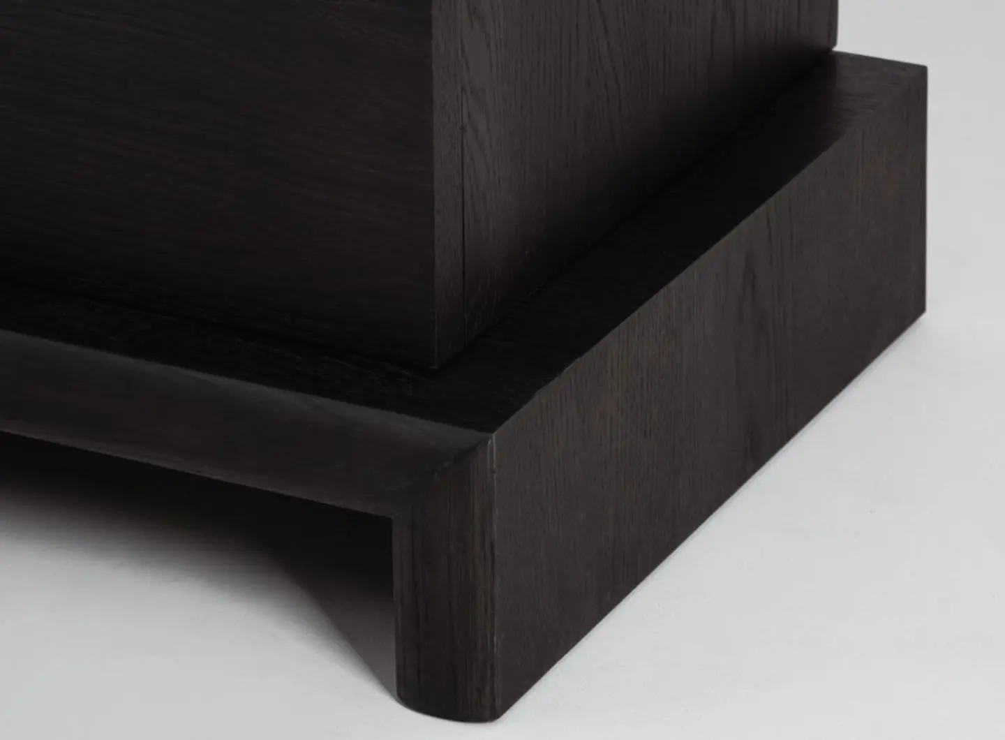District_Eight___Nen_Dresser_2.jpg