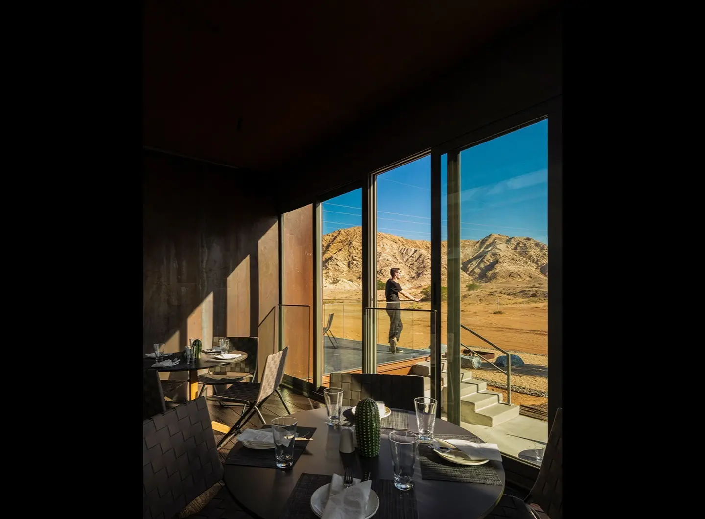 Al_Faya_Lodge_internal_7.jpg
