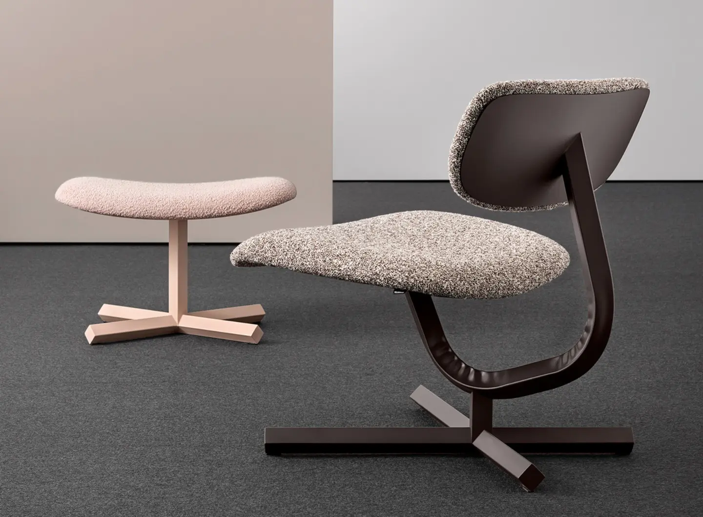 Typo Lounge Chair & Ottoman, design AMDL CIRCLE
