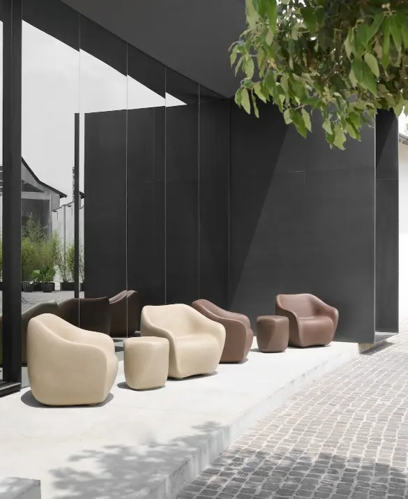 SLIDE - Reborn Chair