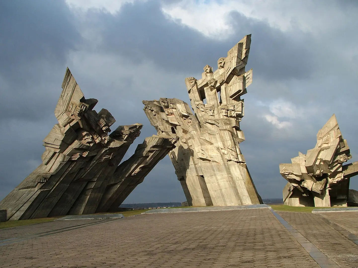 Monumento del Nono Forte di Kaunas, Lituania, 1984, courtesy Kaunas Ninth Fort Museum