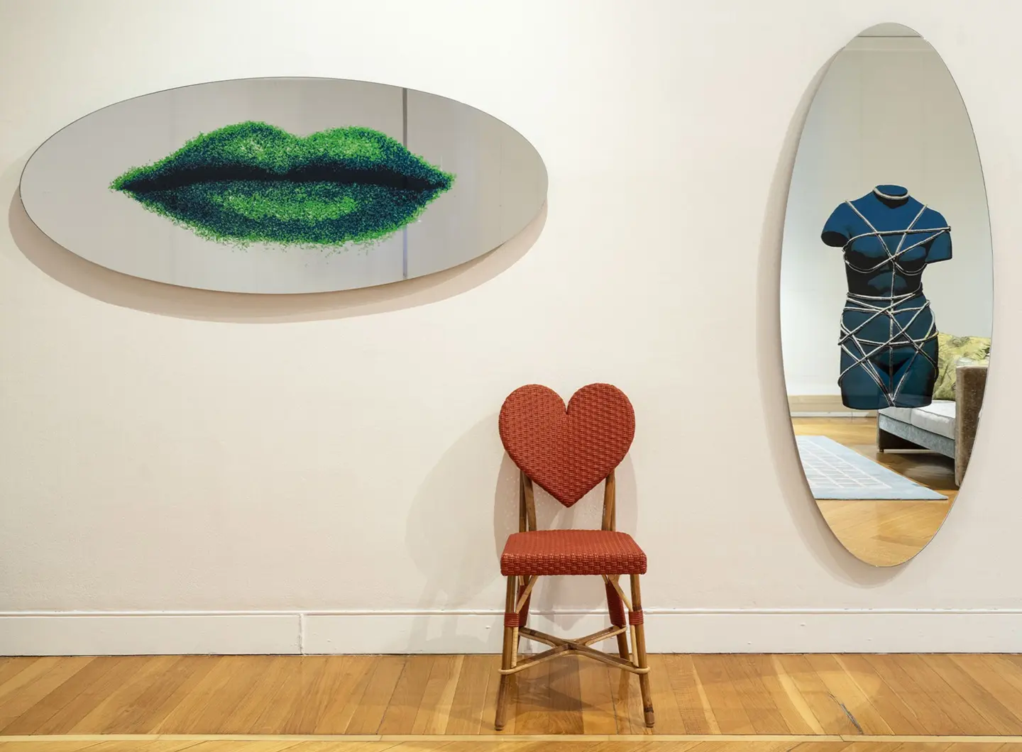 Paradisoterrestre specchio Labbra Man Ray Dino Gavina