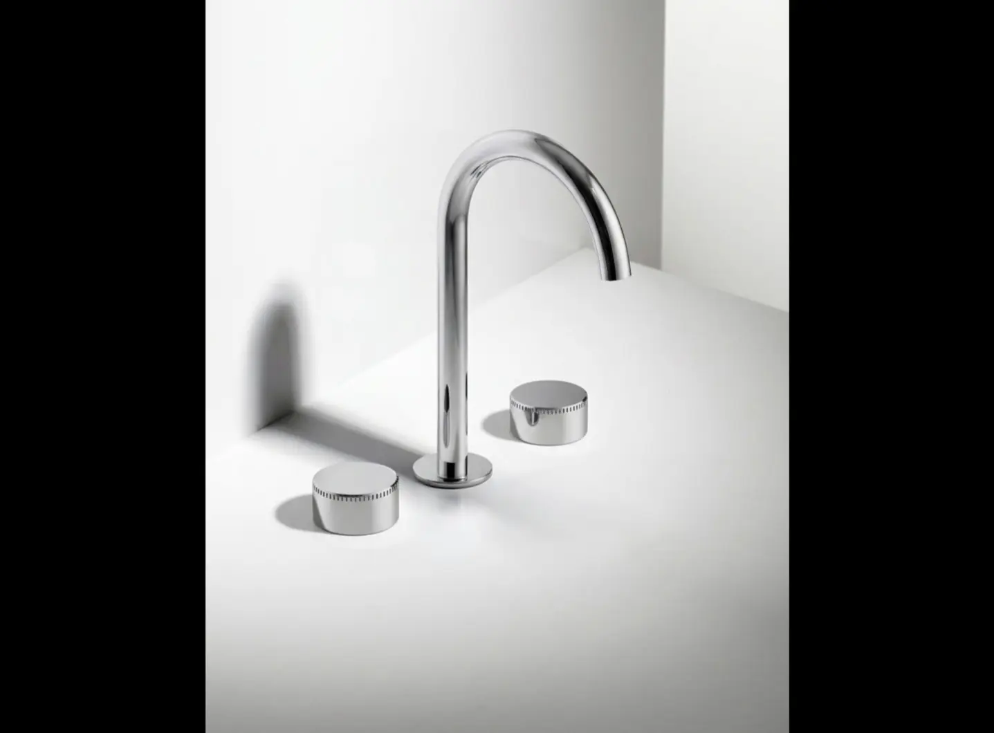 Crown miscelatore lavabo 3 fori