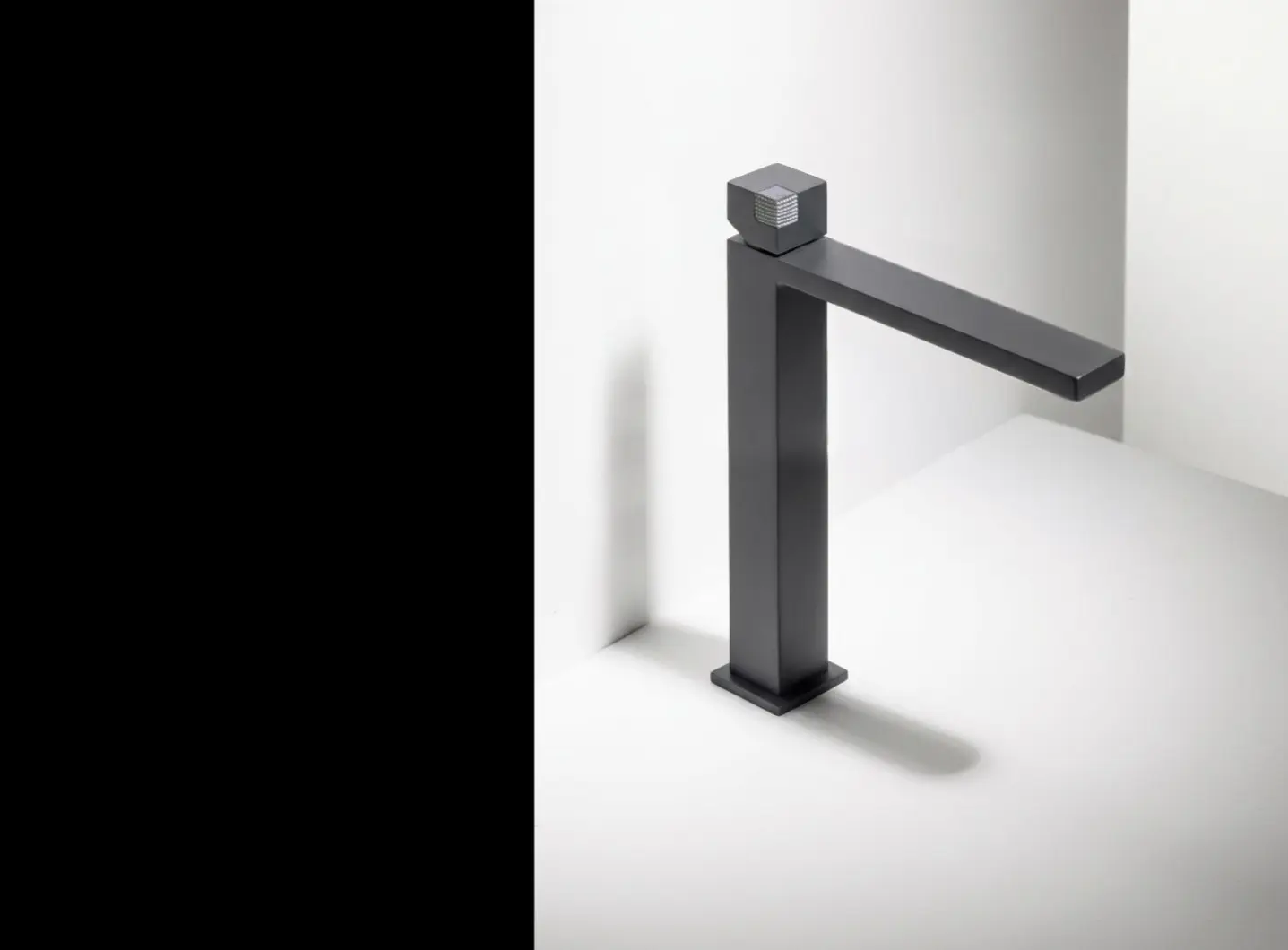 OCube Miscelatore lavabo monocomando alto