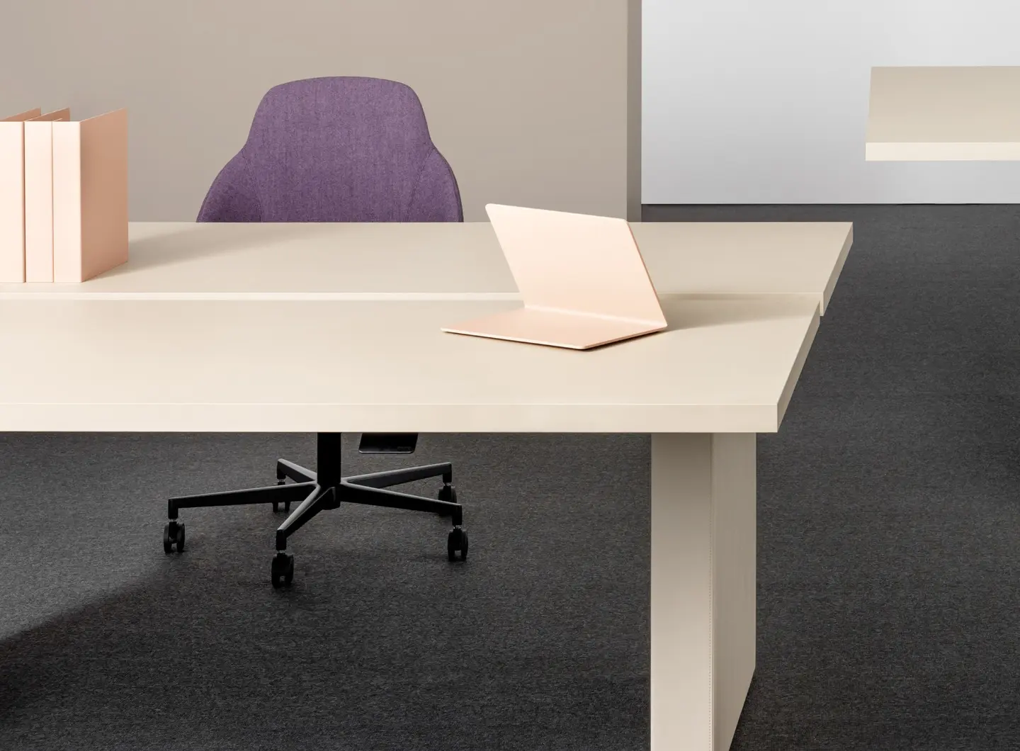 Otto, design Christophe Pillet