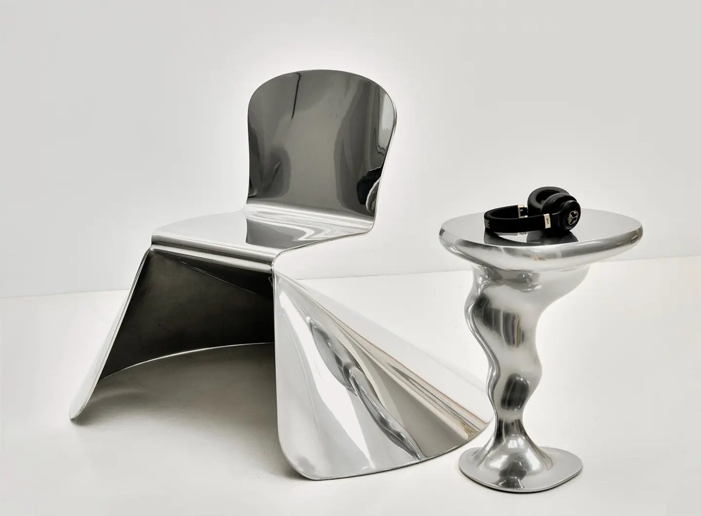 Xavier_Lust___Smoke_Table___ph_Nicolas_Schimp__34__1440.jpg
