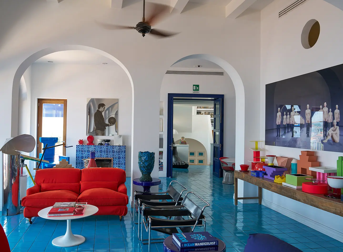 Maison La Minervetta, Sorrento, Italia, design Ettore Sottsass, Memphis, Gufram e Bitossi Ceramiche