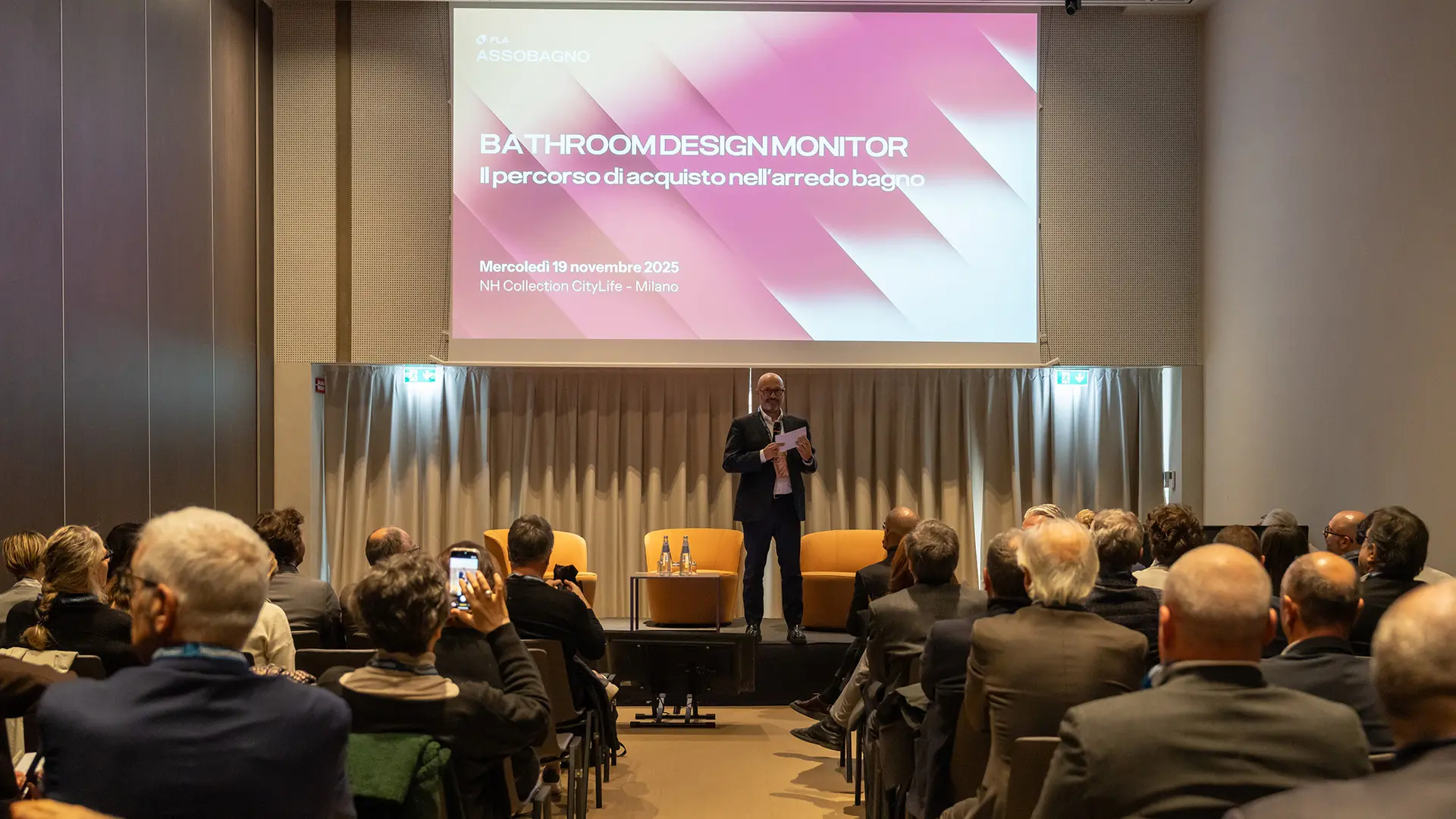 Elia Vismara, Presidente di Assobagno di FederlegnoArredo, durante la presentazione dei risultati del Bathroom Design Monitor